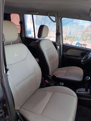 MITSUBISHI-PAJERO TR4-2011