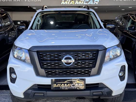 NISSAN FRONTIER 2.3 16V TURBO DIESEL ATTACK CD 4X4 AUTOMÁTICO