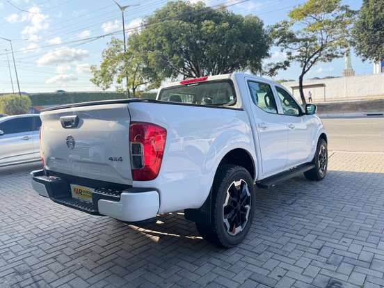 NISSAN-FRONTIER-2022