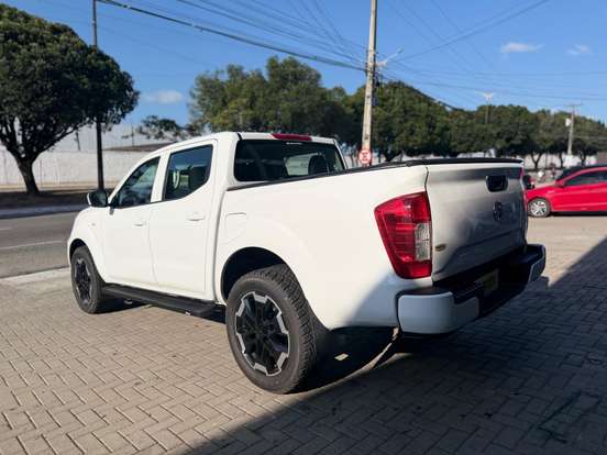 NISSAN-FRONTIER-2022