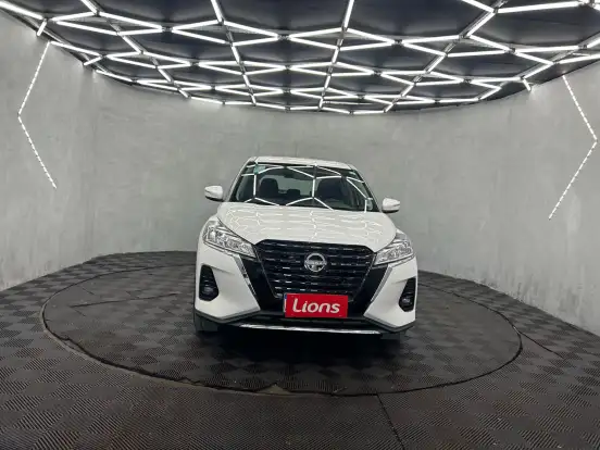 NISSAN-KICKS-2023