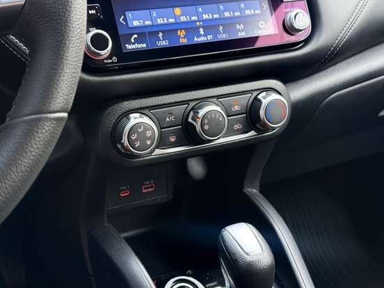 NISSAN-KICKS-2023