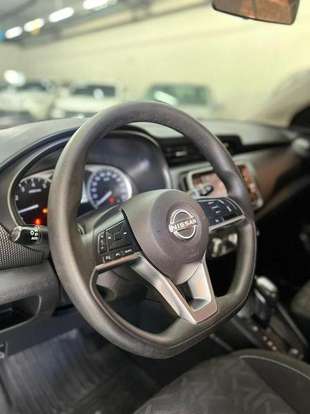 NISSAN-KICKS-2023