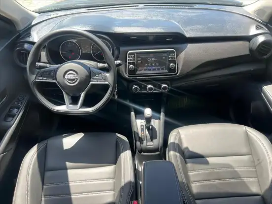 NISSAN-KICKS PLAY-2025