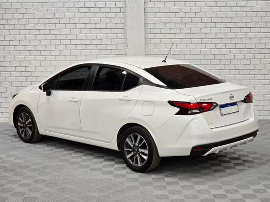 NISSAN-VERSA-2025