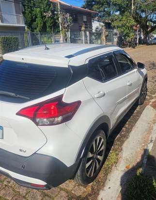 NISSAN-KICKS-2020