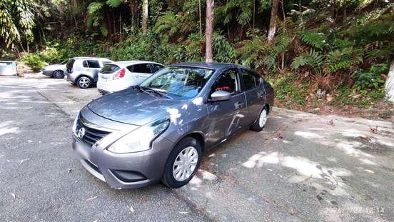 NISSAN-VERSA-2015