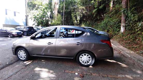 NISSAN-VERSA-2015