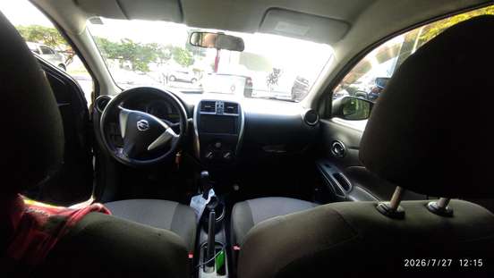 NISSAN-VERSA-2015