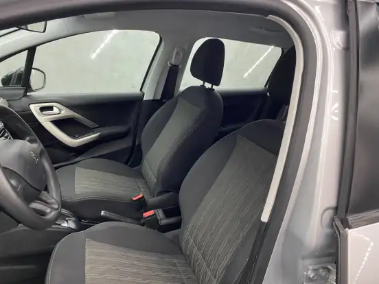 PEUGEOT-2008-2021