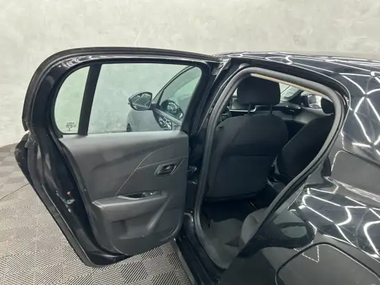 PEUGEOT-208-2022