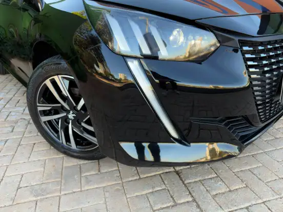 PEUGEOT-208-2022