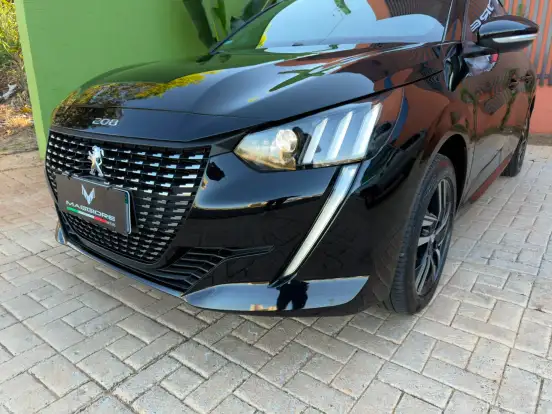 PEUGEOT-208-2022