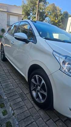 PEUGEOT-208-2014
