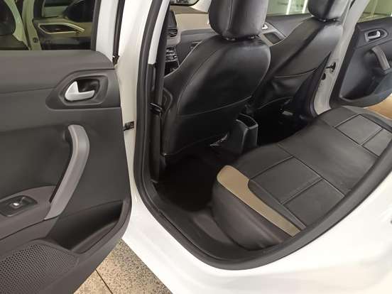 PEUGEOT-208-1.6 ALLURE 16V FLEX 4P AUTOMÁTICO PEUGEOT-208-2016