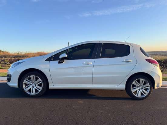 PEUGEOT-308-2016