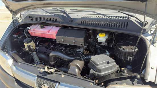 PEUGEOT-BOXER-2011