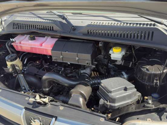 PEUGEOT-BOXER-2.3 HDI 330 PASSAGEIRO 16 LUGARES 8V DIESEL 3P MANUAL PEUGEOT-BOXER-2011