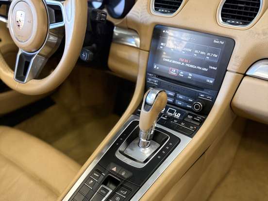 PORSCHE-718-2016