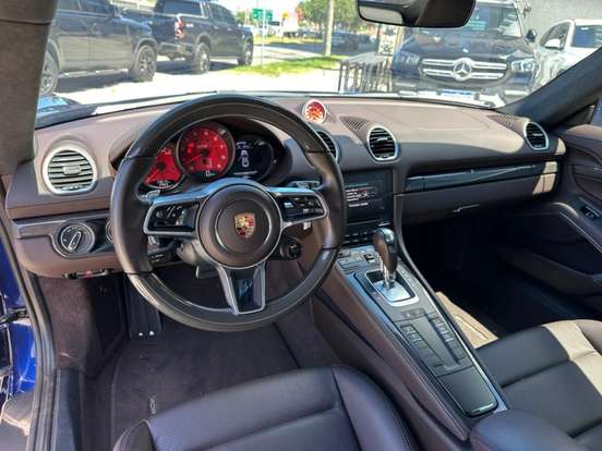 PORSCHE-718-2023