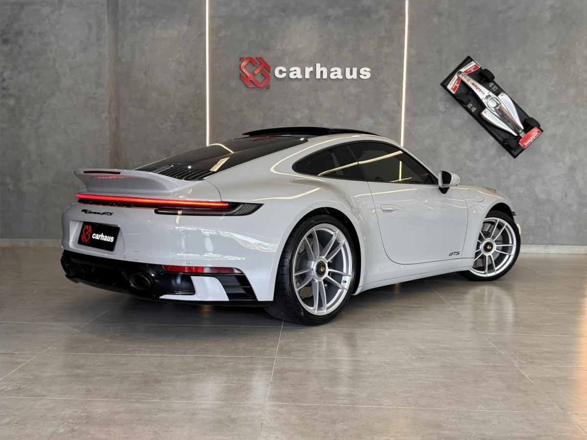 Porsche 911 — foto 4