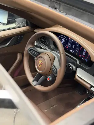 PORSCHE-911-2025