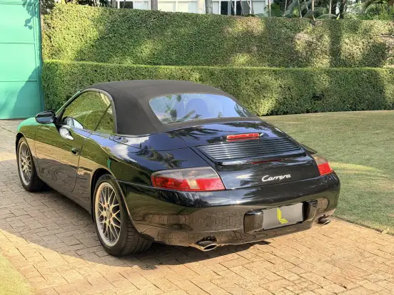 PORSCHE-911-2001