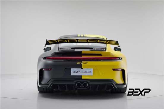 PORSCHE-911-2025