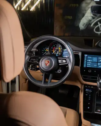 PORSCHE-MACAN-2025