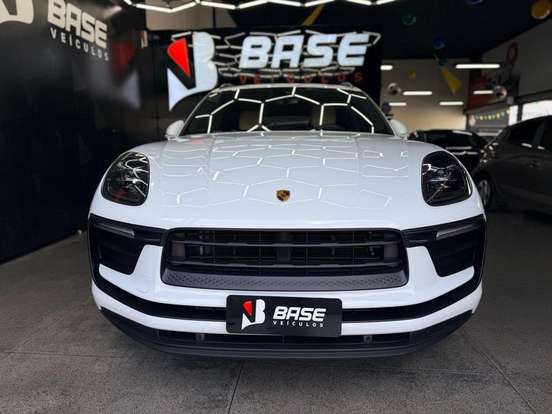 PORSCHE-MACAN-2024