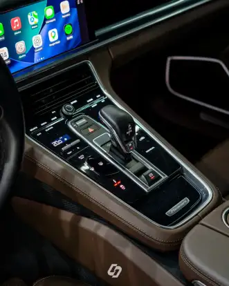 PORSCHE-PANAMERA-2023