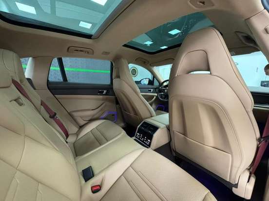 PORSCHE-PANAMERA-2023