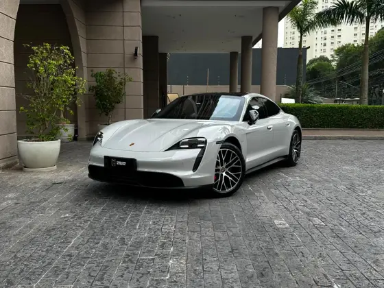 PORSCHE TAYCAN 4S ELÉTRICO PORSCHE TAYCAN 4S ELÉTRICO