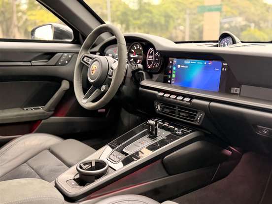 PORSCHE-911-2023