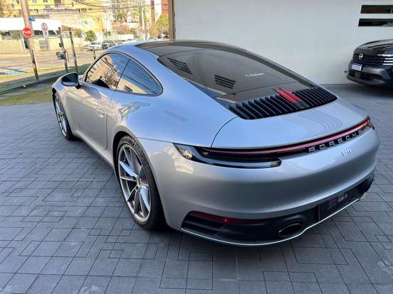 PORSCHE-911-2023