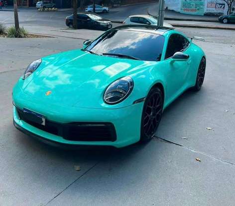 PORSCHE-911-2023