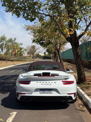 PORSCHE-911-2018