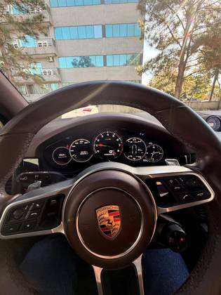 Porsche Cayenne 3.0 V6 E-Hybrid AWD Tiptronic S