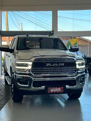 RAM-2500-6.7 I6 TURBO DIESEL LARAMIE CD 4X4 AUTOMÁTICO RAM-2500-2021