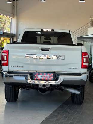 RAM-2500-6.7 I6 TURBO DIESEL LARAMIE CD 4X4 AUTOMÁTICO RAM-2500-2021