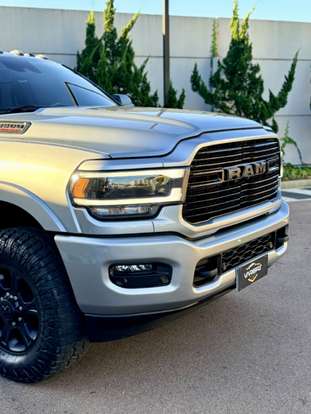 RAM-3500-6.7 I6 TURBO DIESEL LARAMIE NIGHT EDITION CD 4X4 AUTOMÁTICO RAM-3500-2022