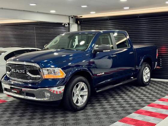 RAM CLASSIC 5.7 V8 GASOLINA LARAMIE CD 4X4 AUTOMÁTICO