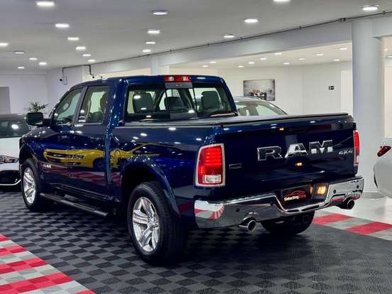 RAM-CLASSIC-5.7 V8 GASOLINA LARAMIE CD 4X4 AUTOMÁTICO RAM-CLASSIC-2023