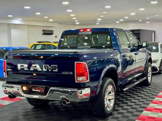 RAM-CLASSIC-5.7 V8 GASOLINA LARAMIE CD 4X4 AUTOMÁTICO RAM-CLASSIC-2023