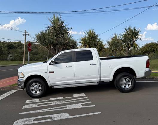 RAM 2500 6.7 LARAMIE 4X4 CD I6 TURBO DIESEL 4P AUTOMÁTICO