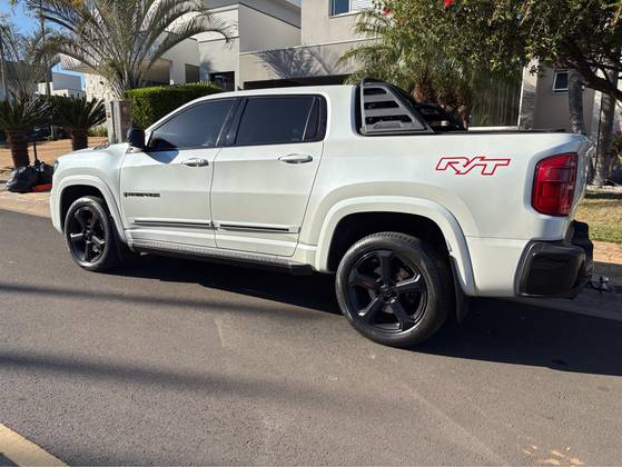 RAM RAMPAGE 2.0 HURRICANE 4 TURBO GASOLINA R/T 4X4 AUTOMÁTICO