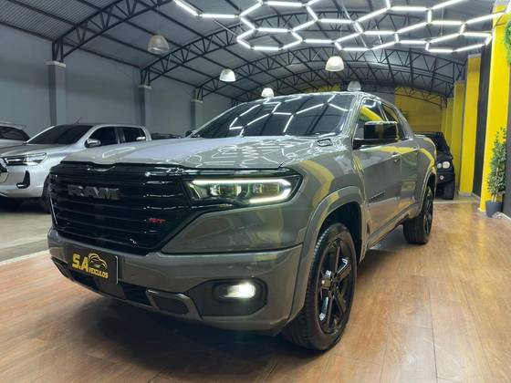RAM RAMPAGE 2.0 HURRICANE 4 TURBO GASOLINA R/T 4X4 AUTOMÁTICO
