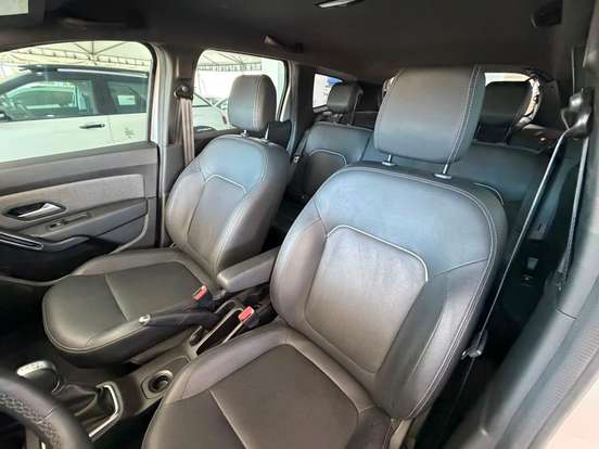 RENAULT-DUSTER-2022