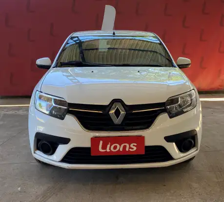 RENAULT-LOGAN-2021