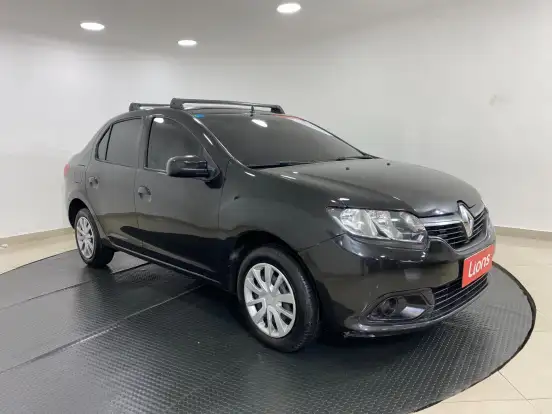 RENAULT-LOGAN-2017